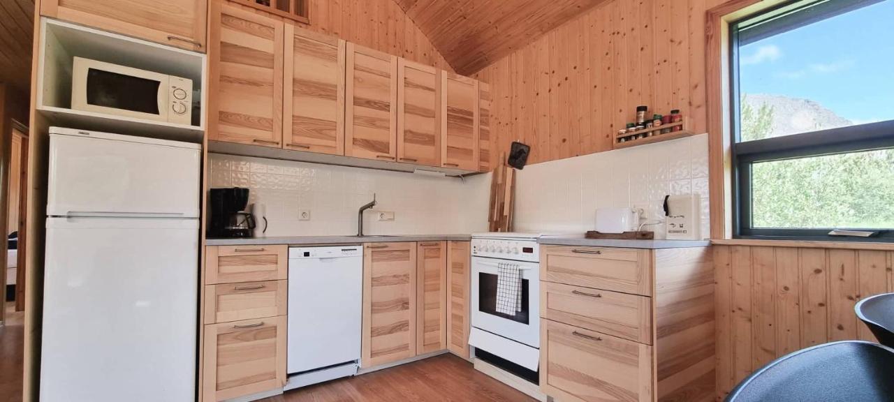 Dixon Cabin Nr. 7 / Dixon Sumarhus Nr. 7 @Kirkjubraut Talknafjordur Ngoại thất bức ảnh